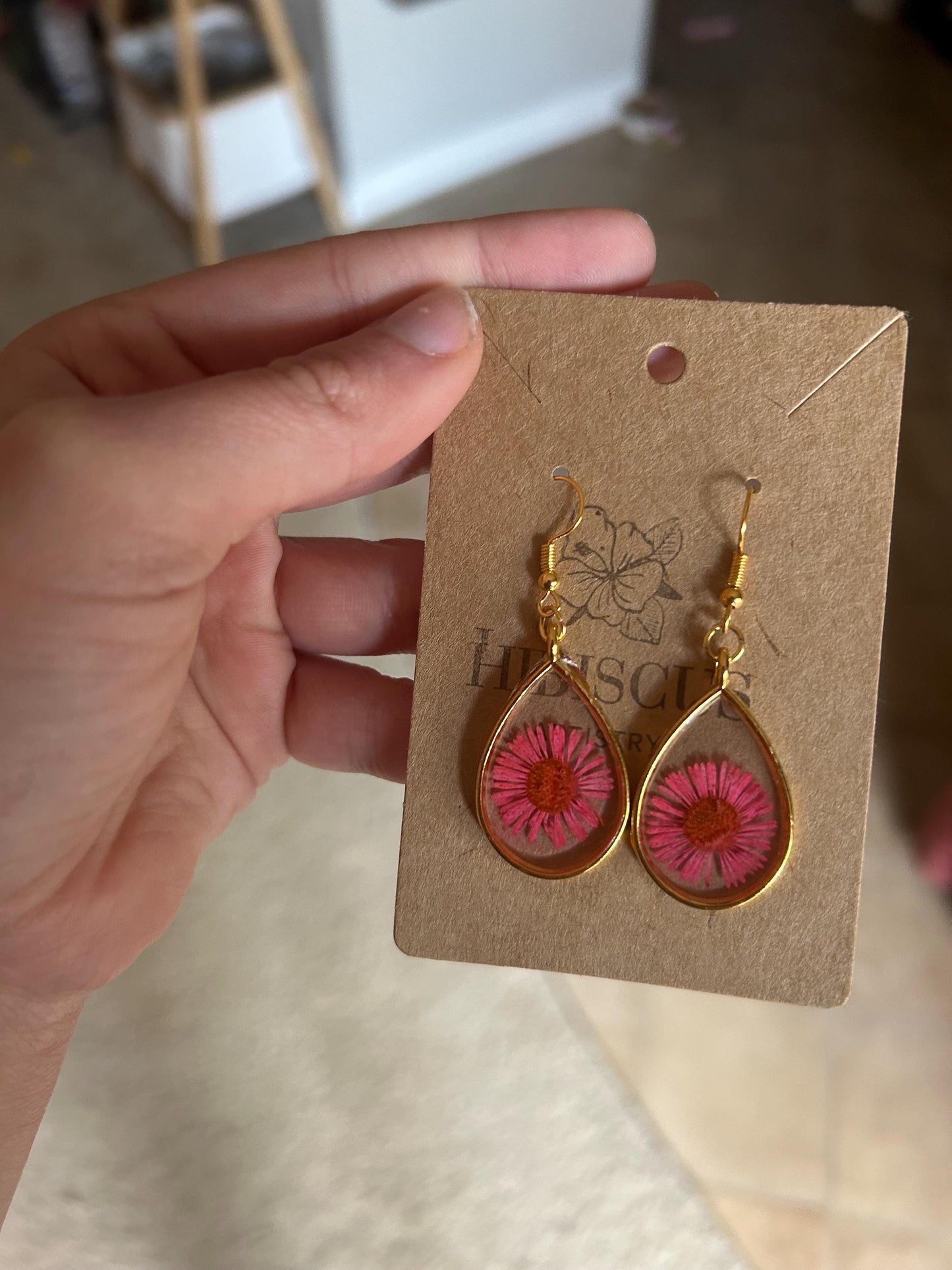 Pressed Flower Resin Earrings - Pink Flowers