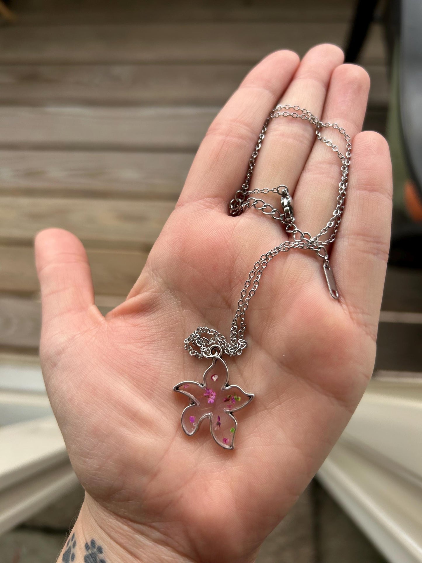 Pressed Flower 18” Silver Necklace - Starfish w/ Multicolor Flowers