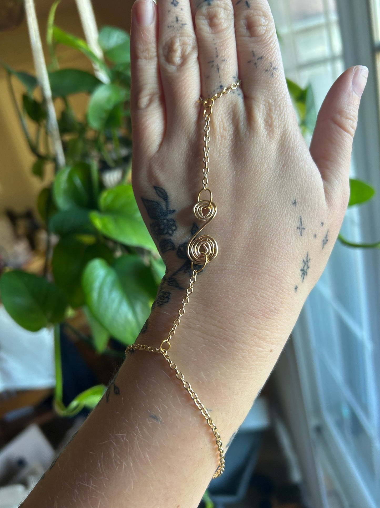 Gold Spiral Hand Chain