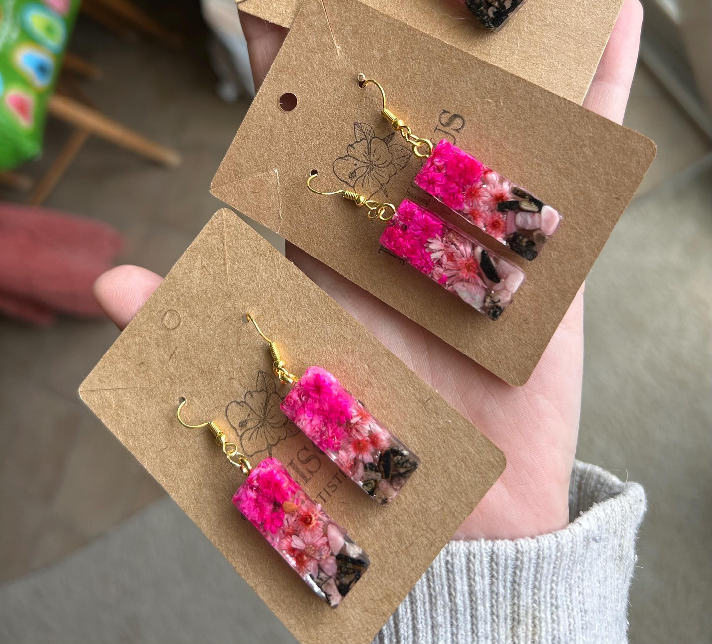 Resin Real Botanicals / Crystal Earrings - Pink Daisies and Rhodonite
