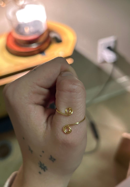 Dainty Gold Spiral Ring