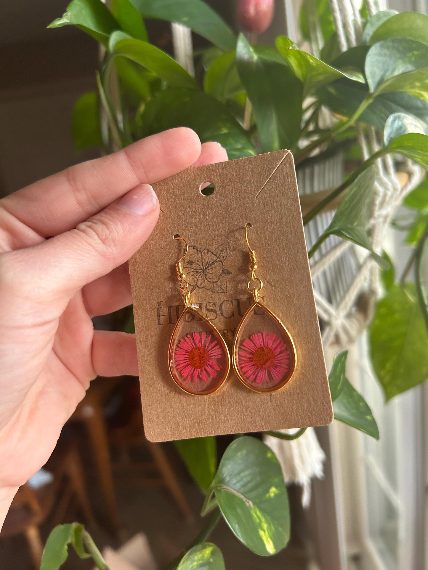 Pressed Flower Resin Earrings - Pink Flowers